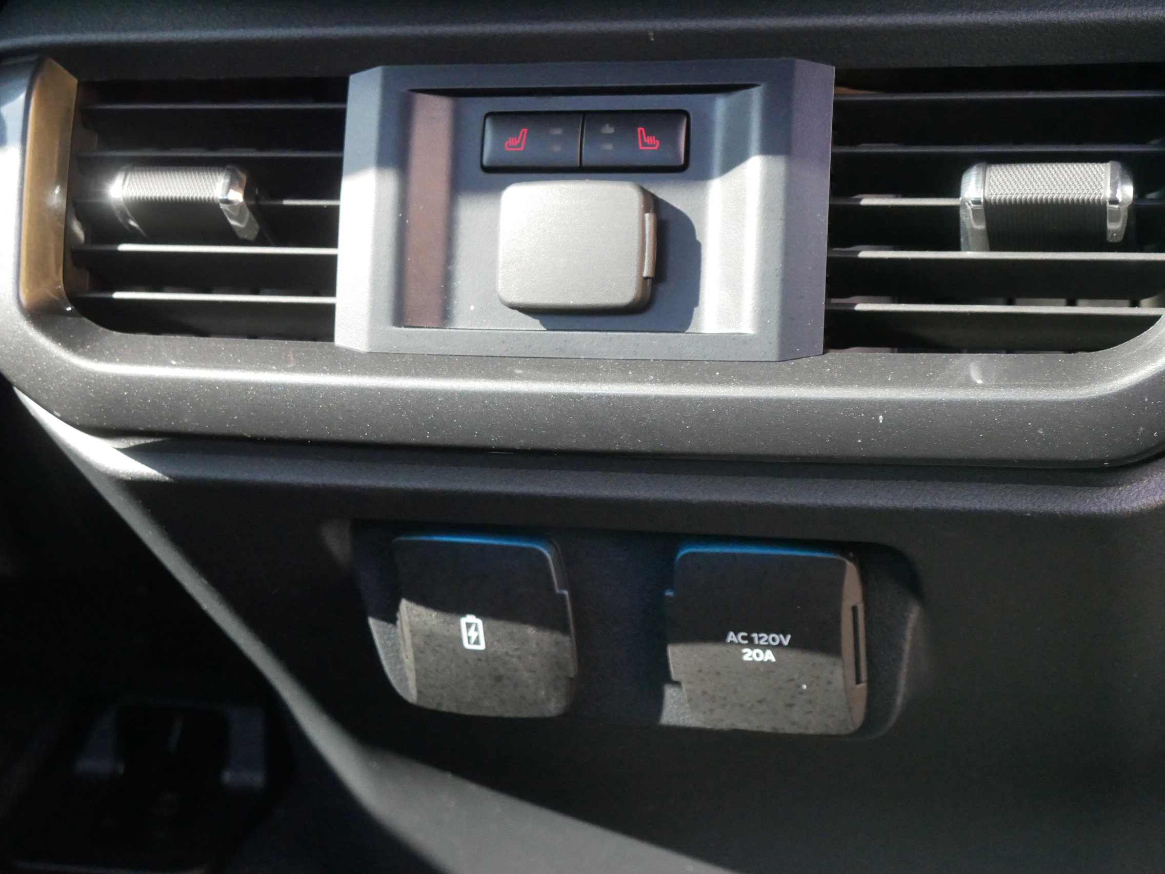 2023 Ford F-150 Lariat photo 31
