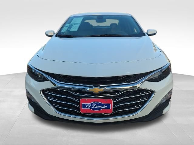 2022 Chevrolet Malibu 1LT photo 2