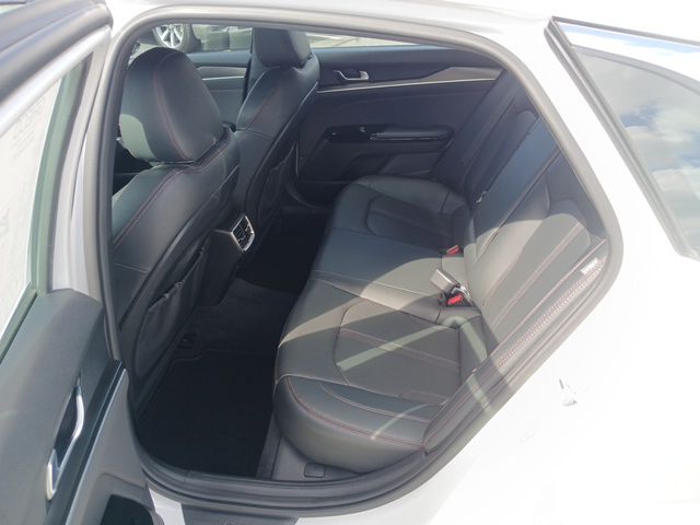 2022 Kia K5 GT photo 10