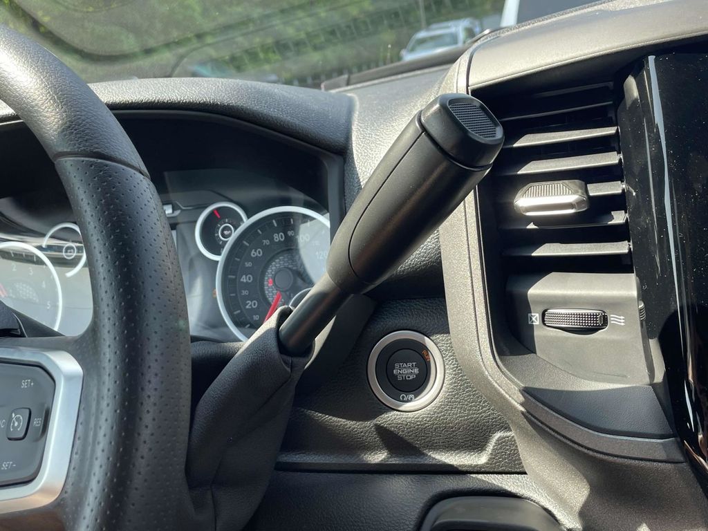2025 Ram 2500 Tradesman photo 33