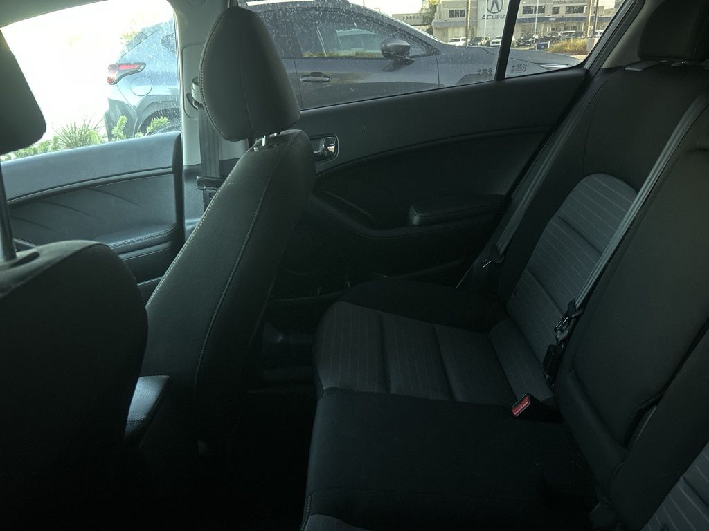 2016 Kia Forte EX photo 7