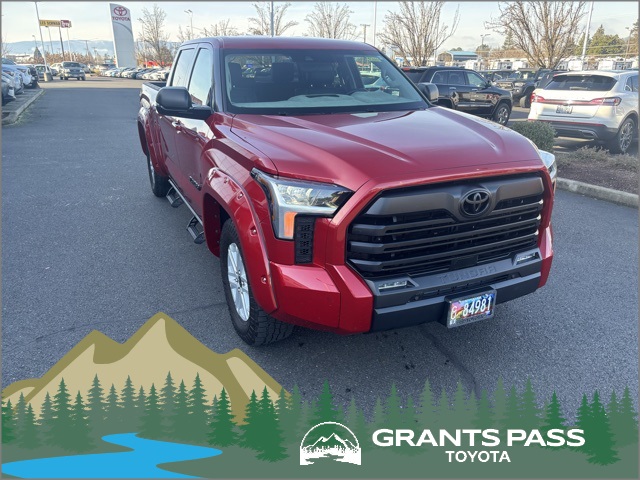 2023 Toyota Tundra SR5's photo