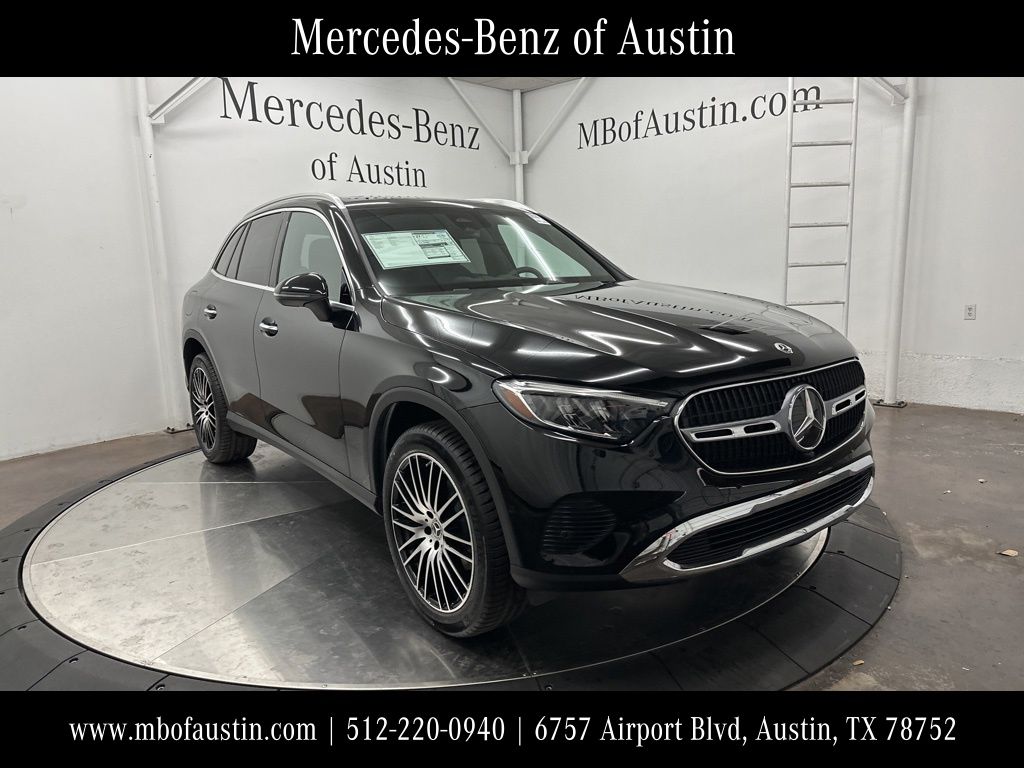 2026 Mercedes-Benz GLC Base's photo