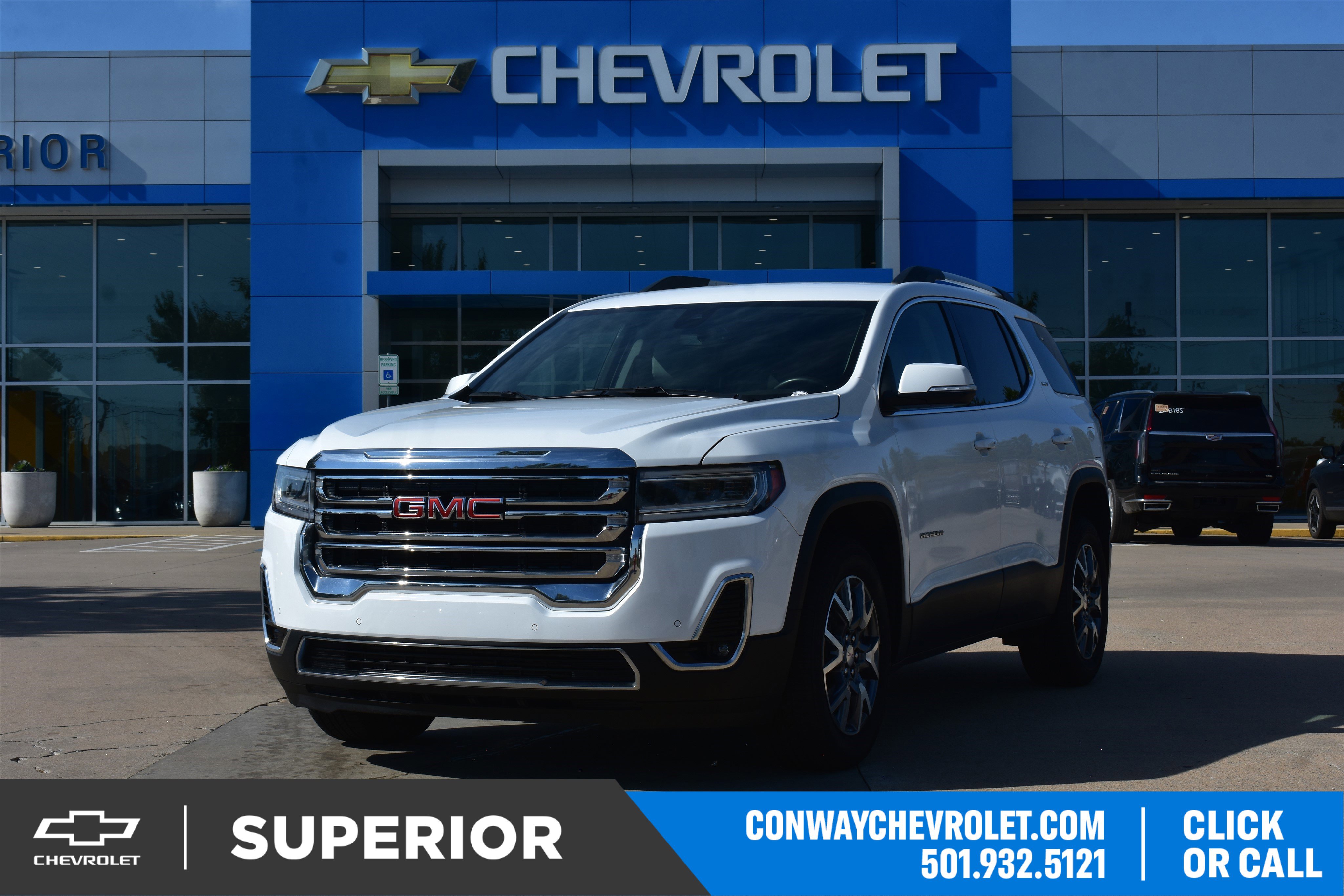 2023 GMC Acadia SLT's photo