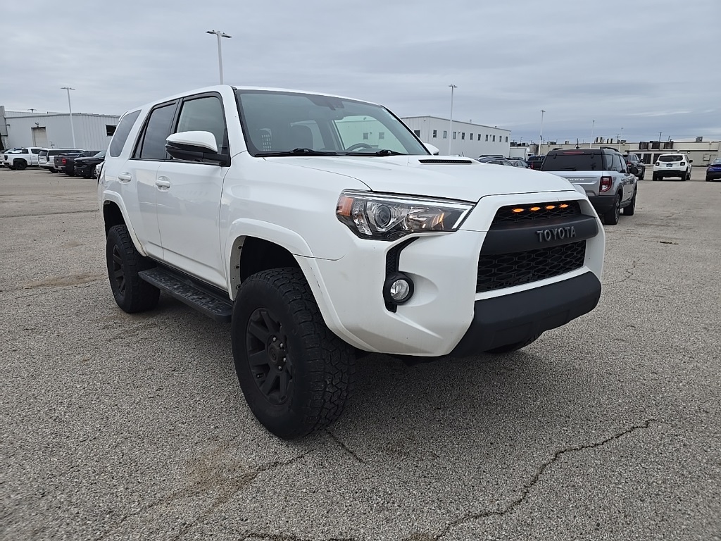 2016 Toyota 4Runner SR5 Premium photo 2