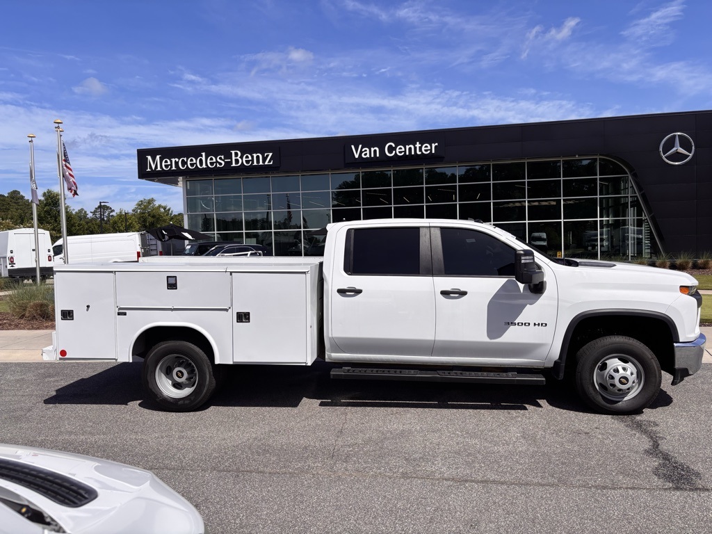 2022 Chevrolet Silverado 3500HD Work Truck photo 5