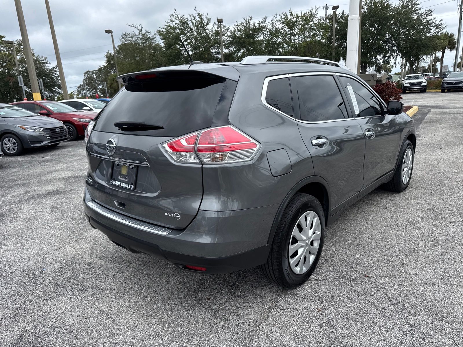 2016 Nissan Rogue S photo 4