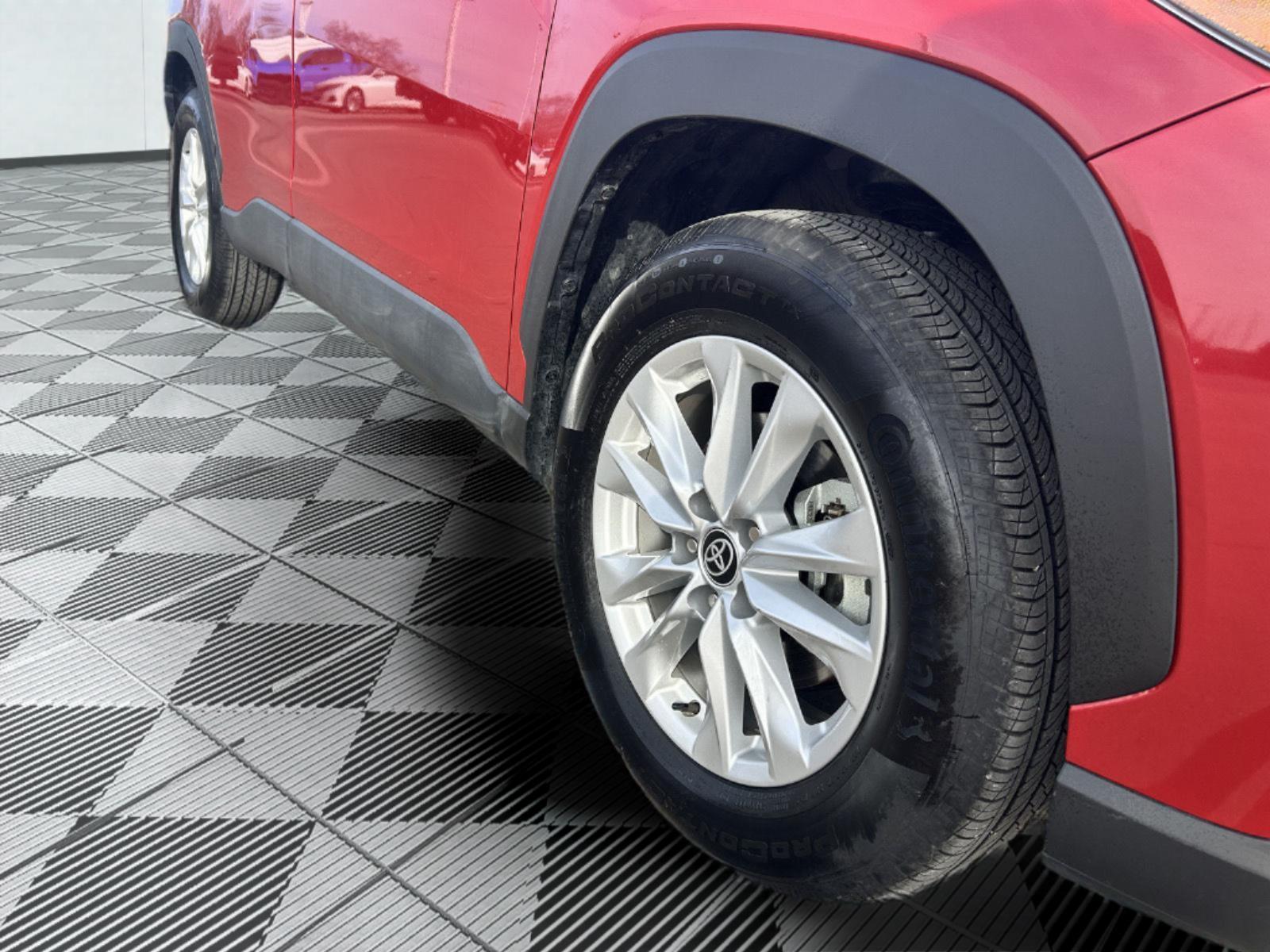 Used 2023 Toyota Corolla Cross LE with VIN 7MUBAABG2PV072188 for sale in Kansas City