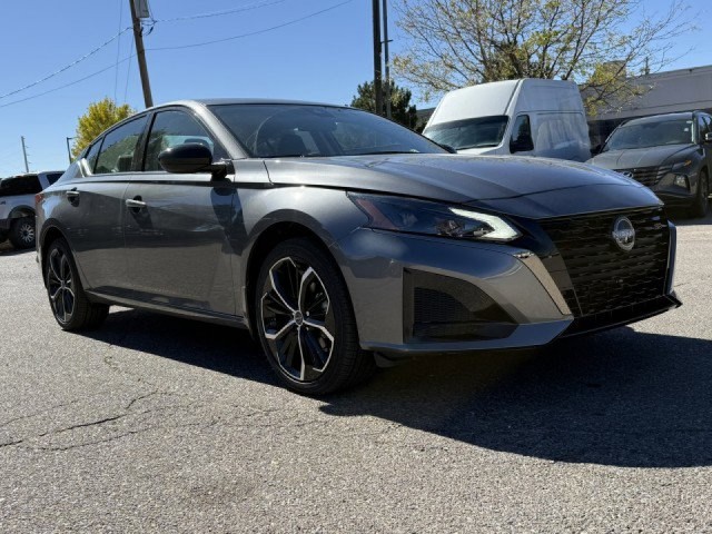 2025 Nissan Altima SR