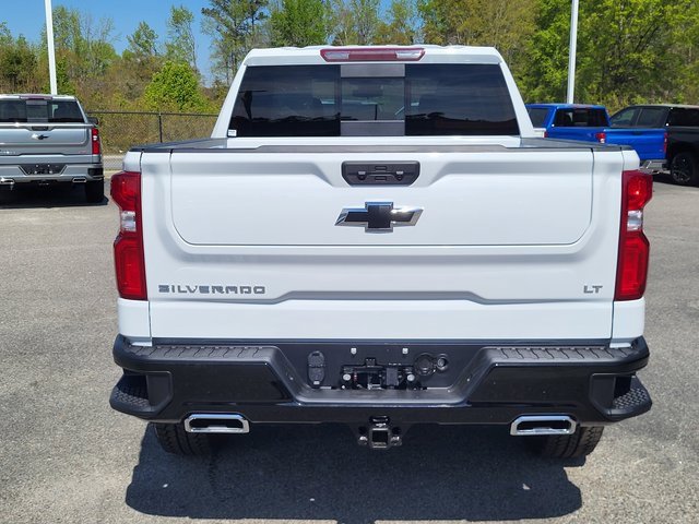 2025 Chevrolet Silverado 1500 LT Trail Boss photo 3