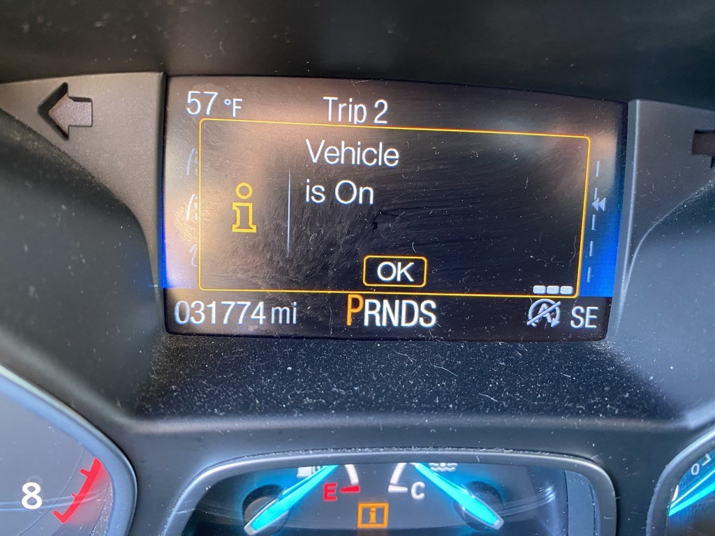 2019 Ford Escape SEL photo 17