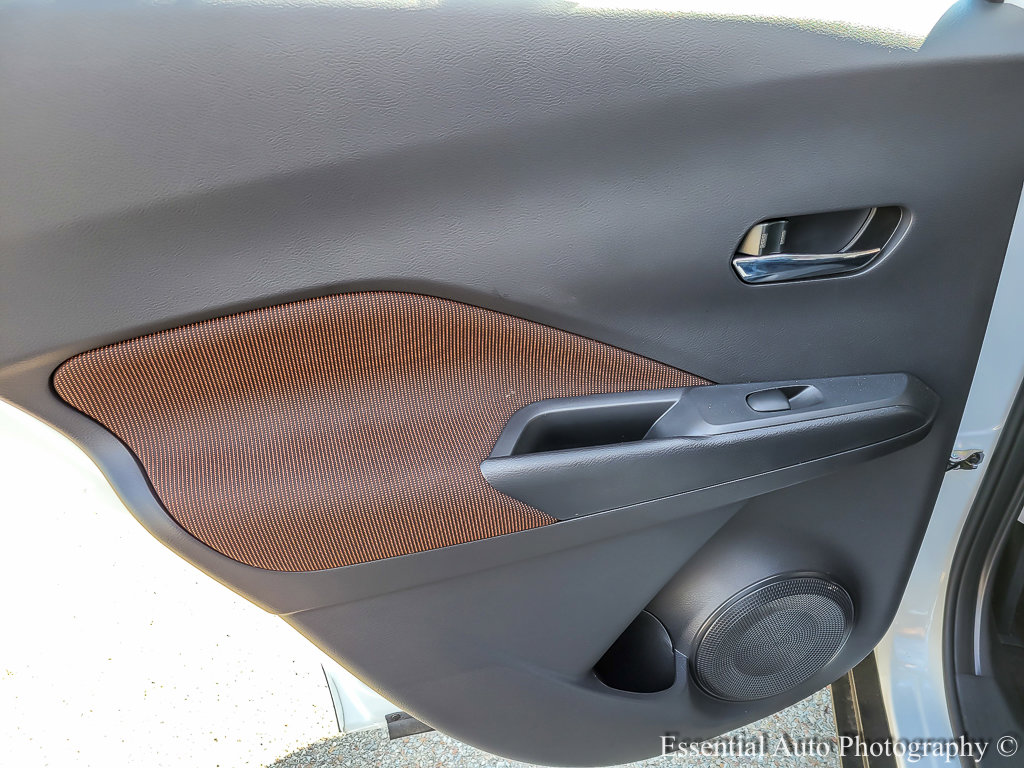 2024 NISSAN KICKS - Image 18