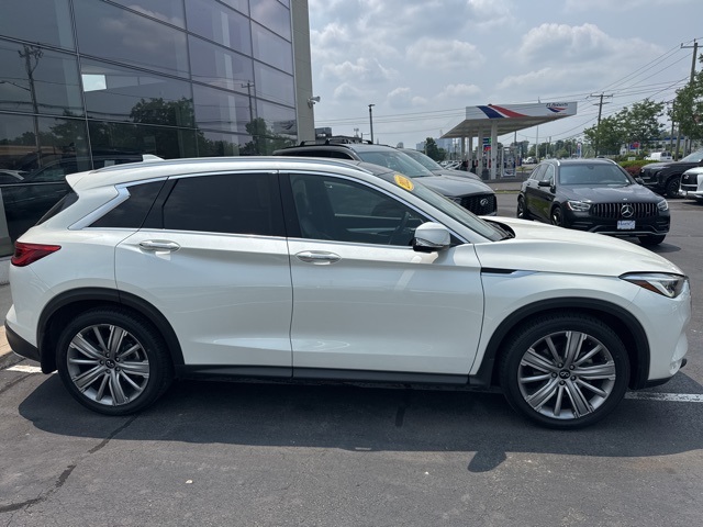 2022 Infiniti QX50 Sensory photo 2
