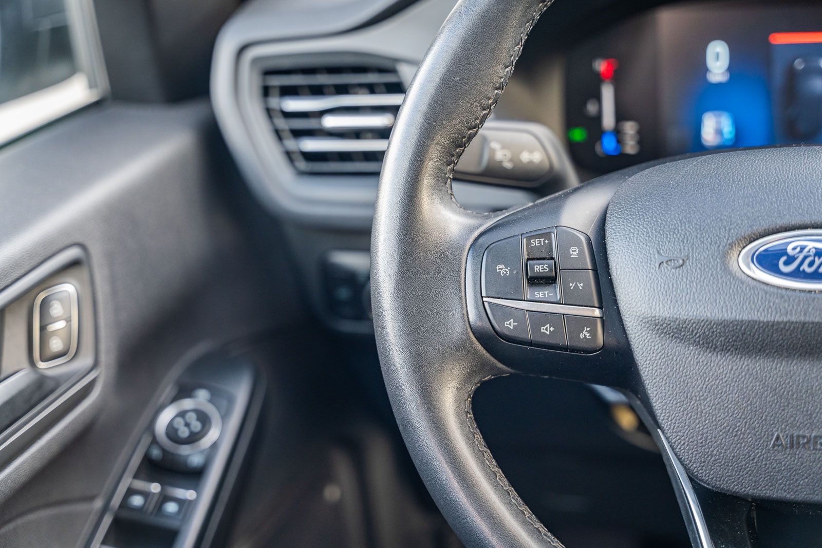 2023 Ford Escape Active photo 25