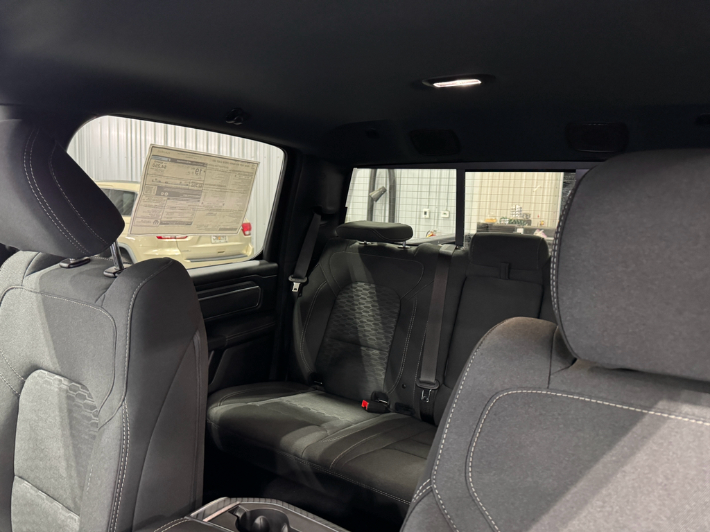 2025 Ram 1500 Big Horn photo 5