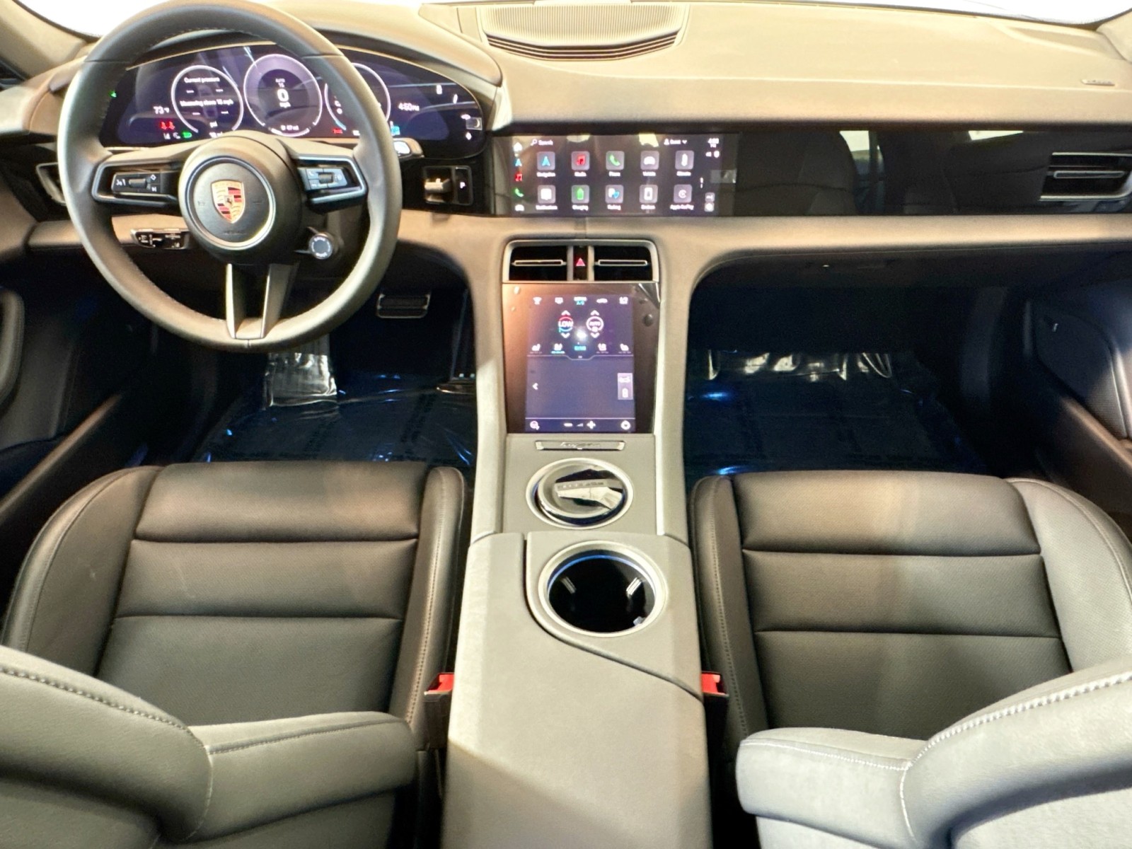 2025 Porsche Taycan 4 photo 19