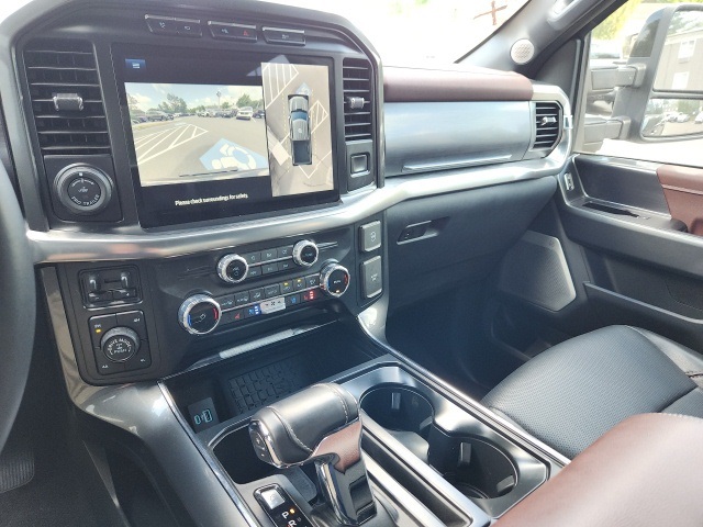 2023 Ford F-150 Lariat photo 25