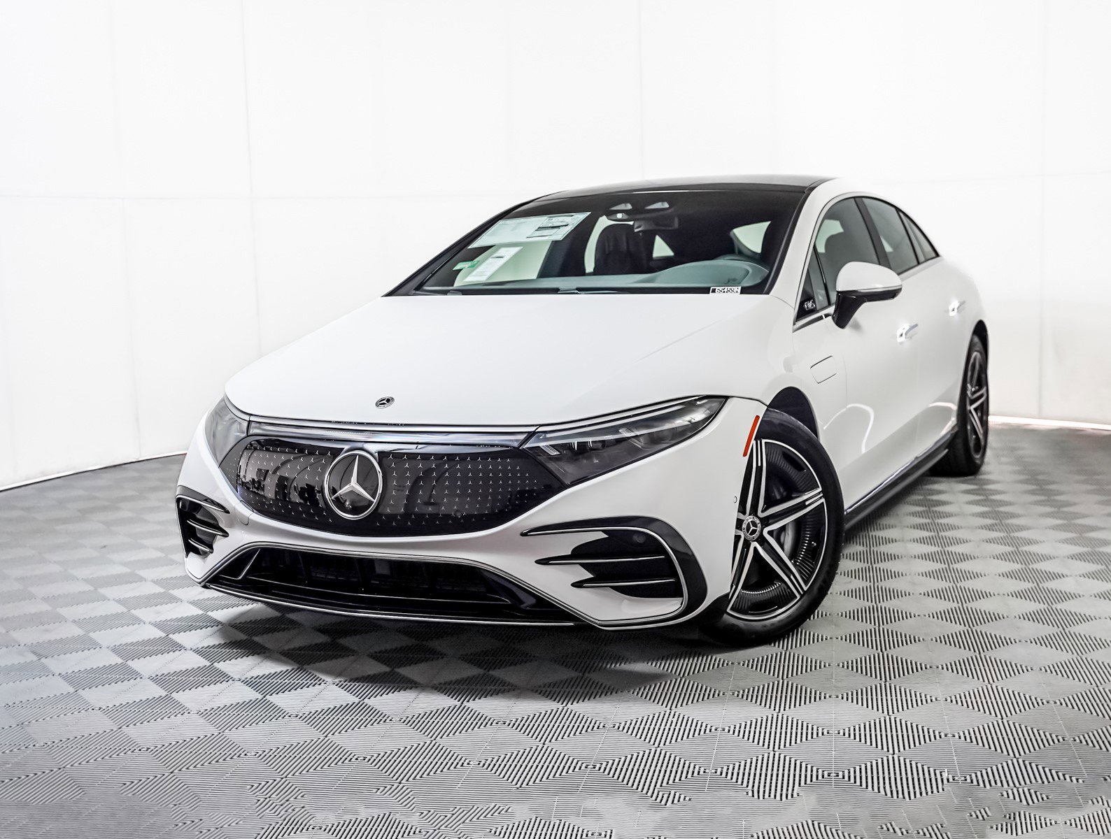 2026 Mercedes-Benz EQS Base's photo