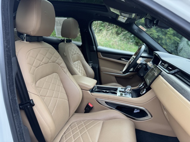 2023 Jaguar F-PACE P250 S photo 21
