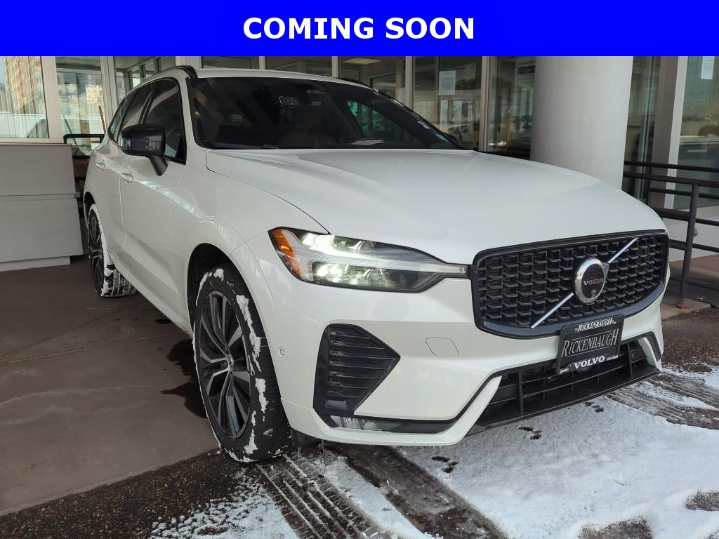 2024 Volvo XC60 Plus's photo