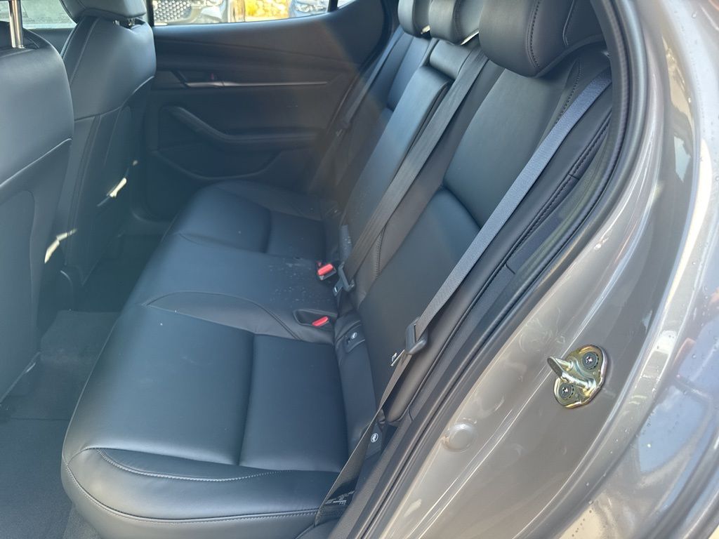 2025 Mazda Mazda3 Hatchback 2.5 Select Sport photo 8