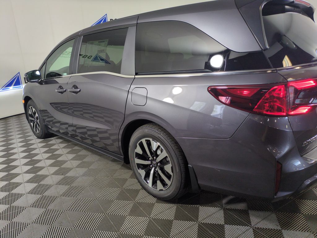 2026 Honda Odyssey EX-L photo 2