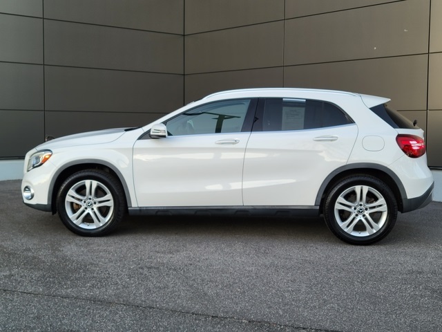 2020 Mercedes Benz GLA 250 4MATIC photo 2