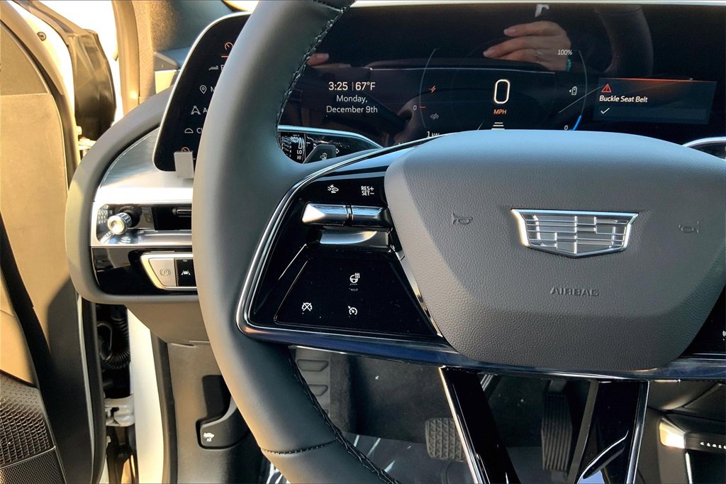 2025 Cadillac Lyriq Luxury photo 20