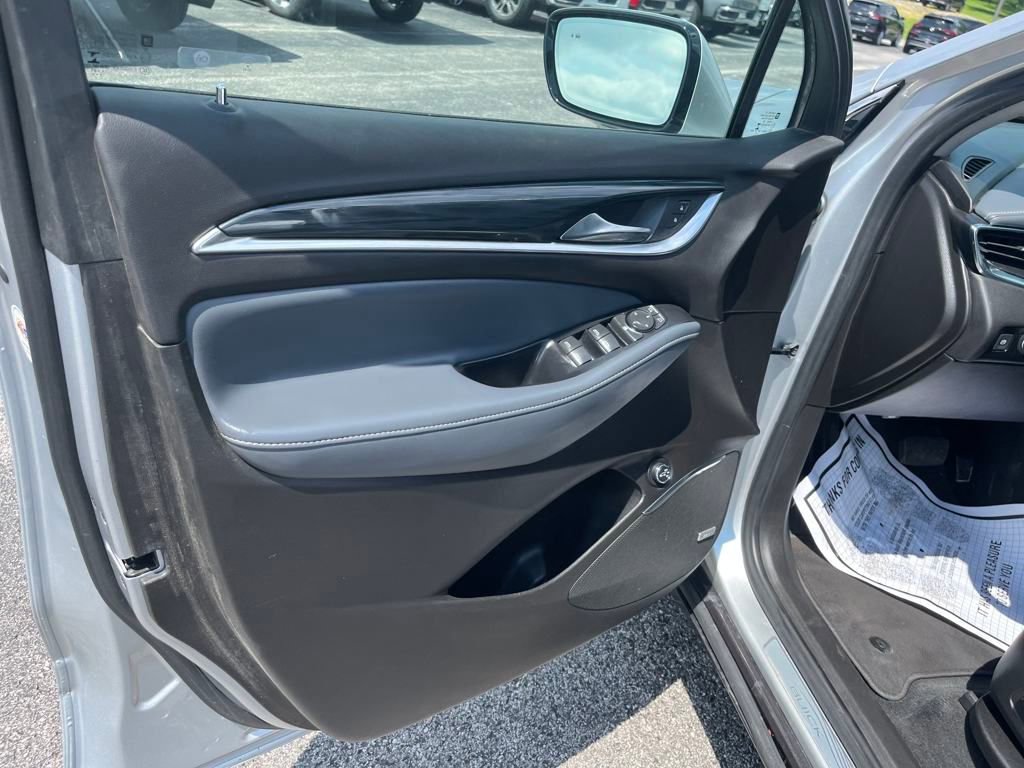 2021 Buick Enclave Essence photo 13