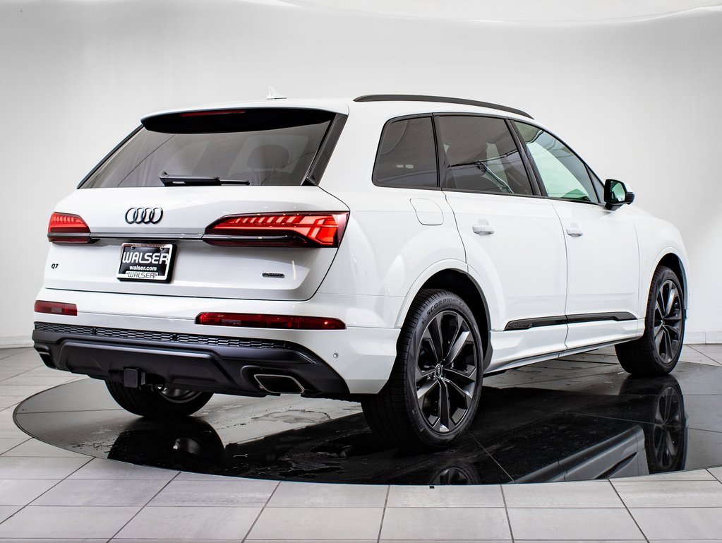 2025 Audi Q7 55 Premium Plus photo 9