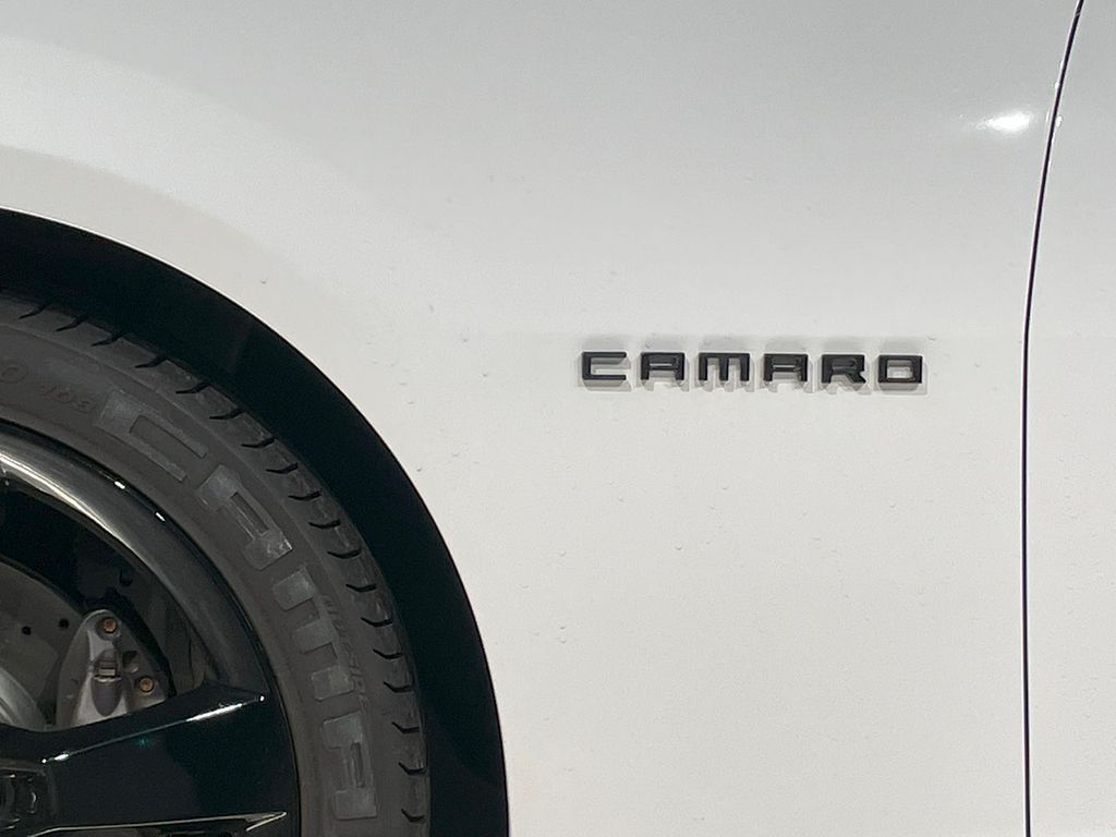 2012 Chevrolet Camaro SS photo 11