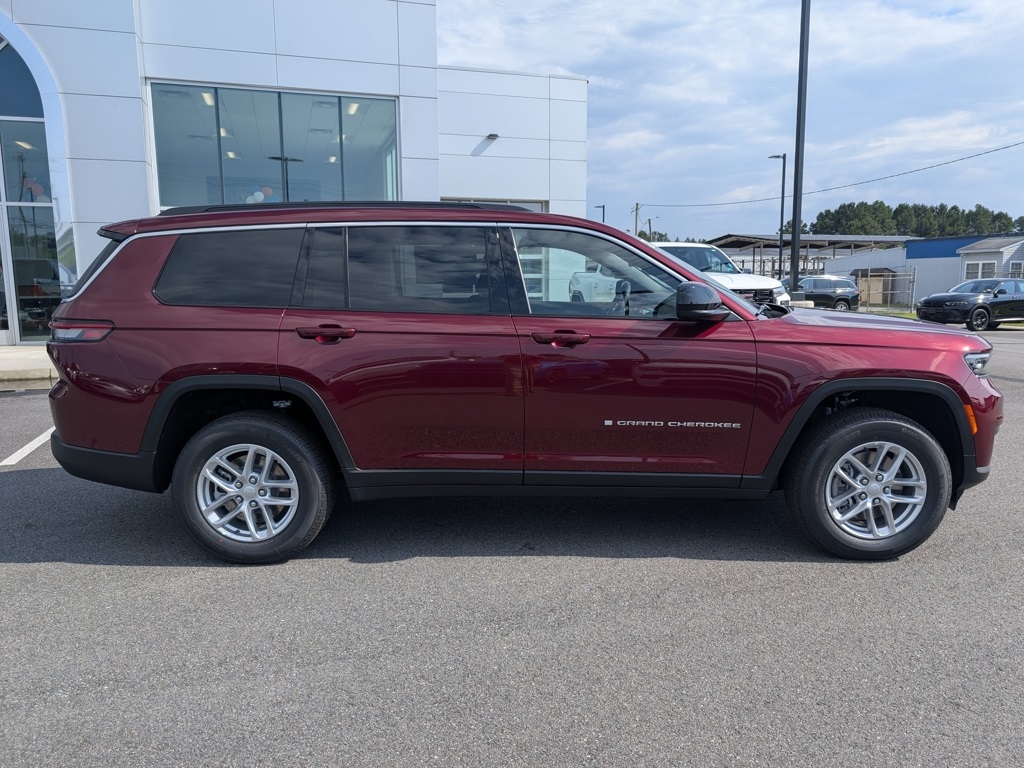 2025 Jeep Grand Cherokee L photo 2