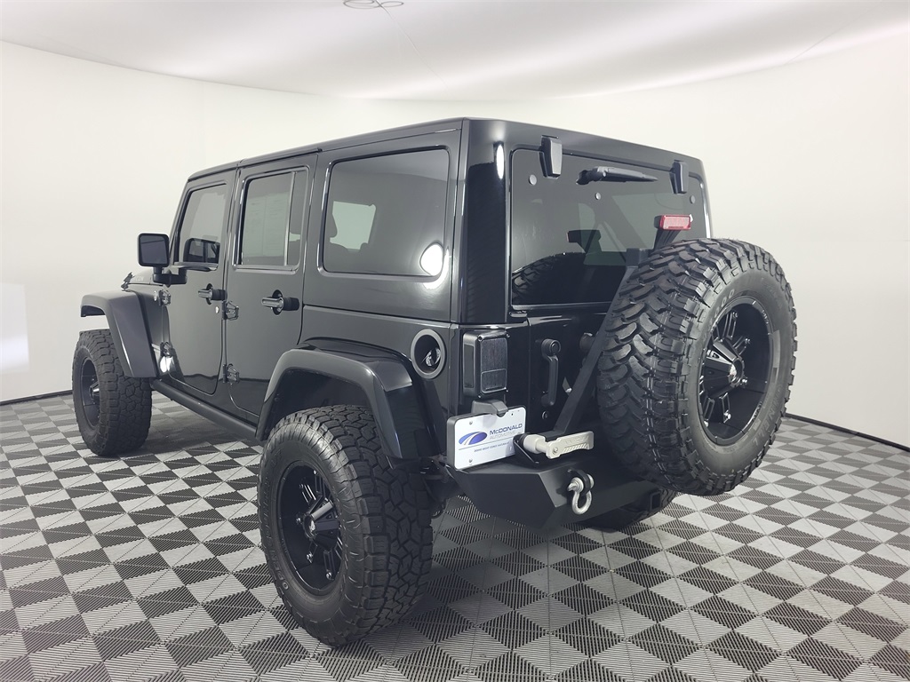 2013 Jeep Wrangler Unlimited Rubicon photo 3