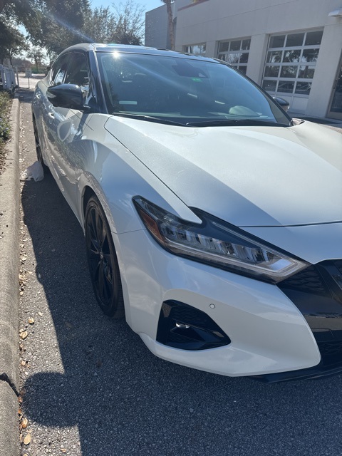 2021 Nissan Maxima SR's photo