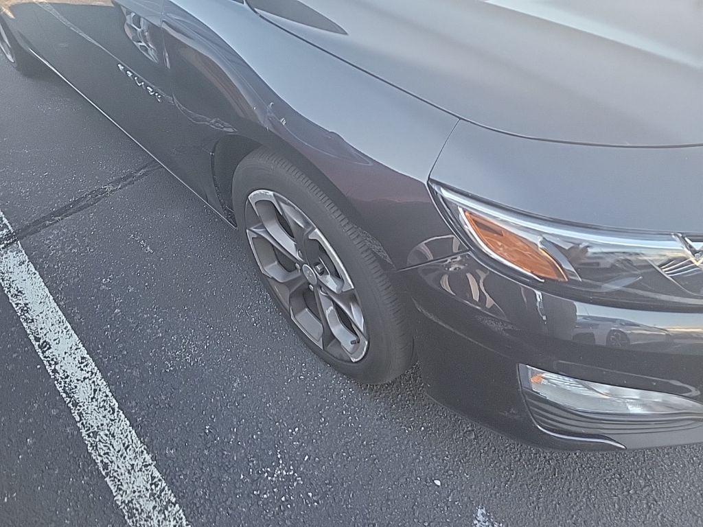 2023 Chevrolet Malibu 1LT photo 5