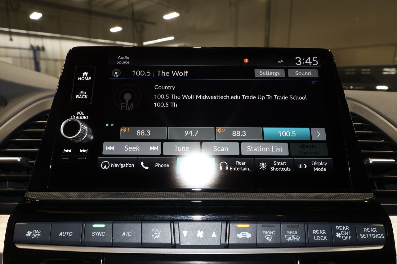 2025 Honda Odyssey Touring photo 11