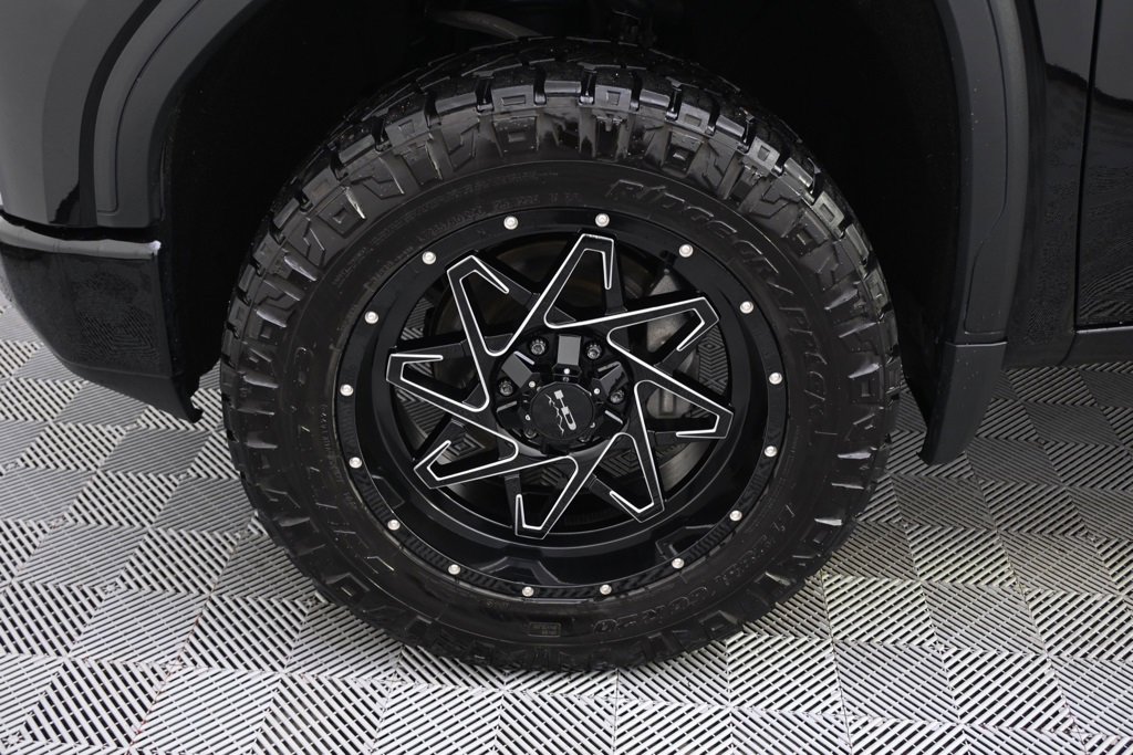 Used 2021 GMC Sierra 1500 AT4 with VIN 3GTP9EED6MG277931 for sale in Minneapolis, Minnesota