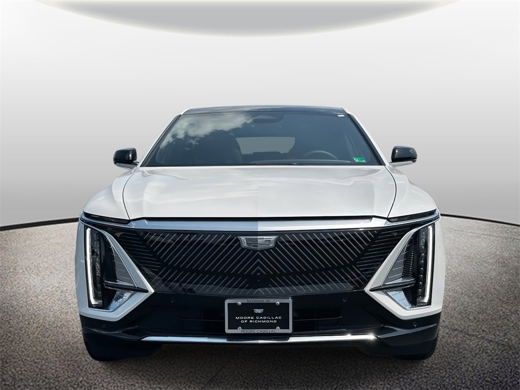 2025 Cadillac Lyriq Luxury photo 6