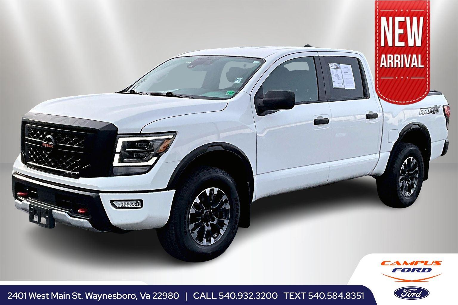 2022 Nissan Titan PRO-4X's photo