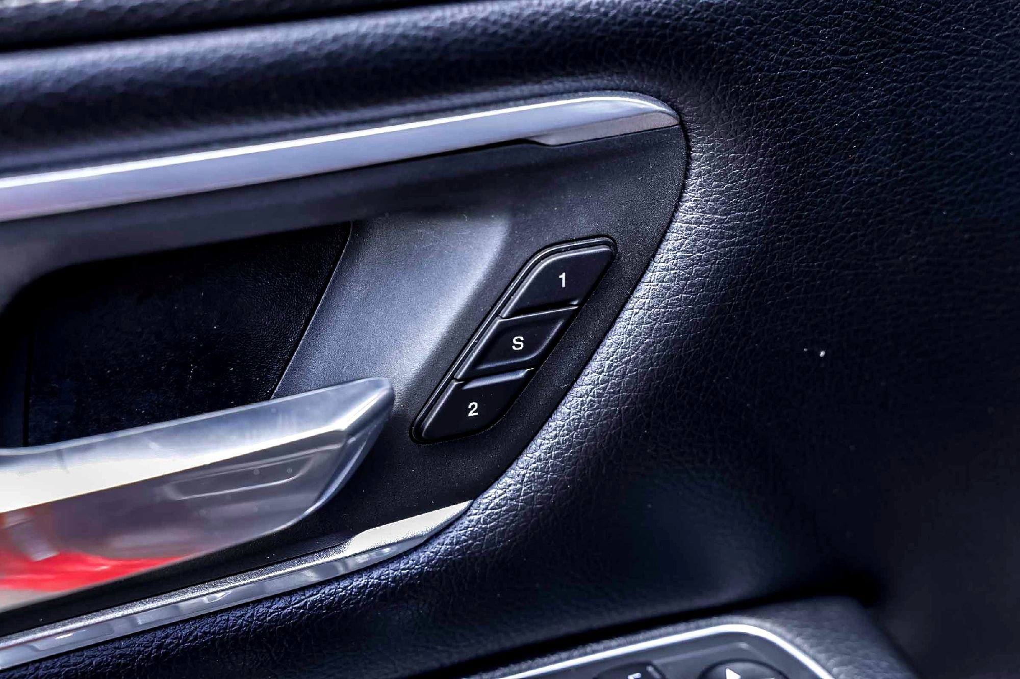 2020 Ram 1500 Laramie photo 3