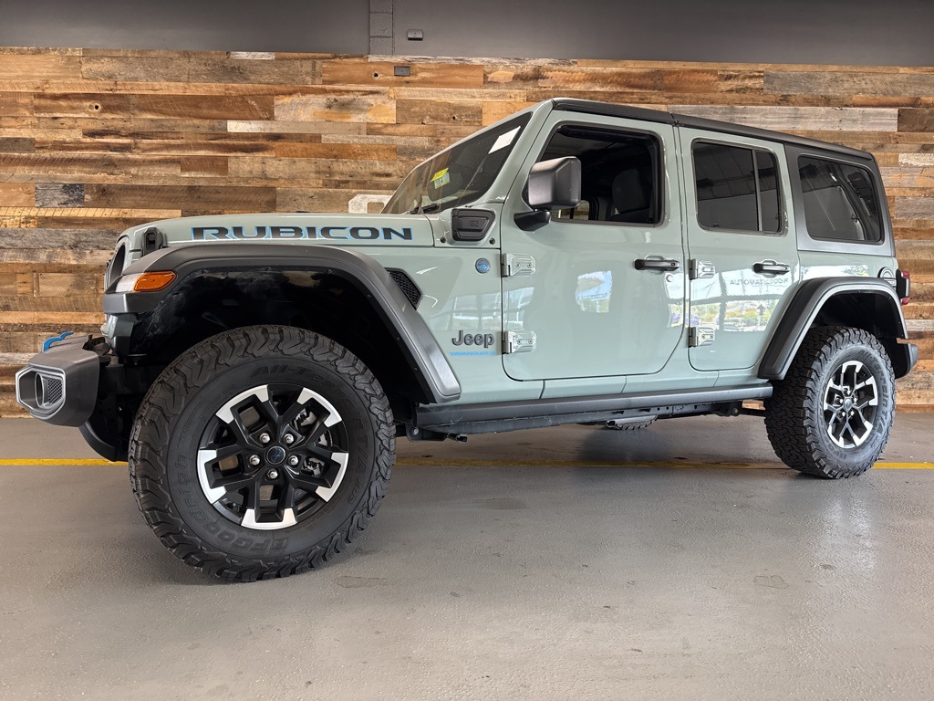 2024 Jeep Wrangler Rubicon 4xe photo 10