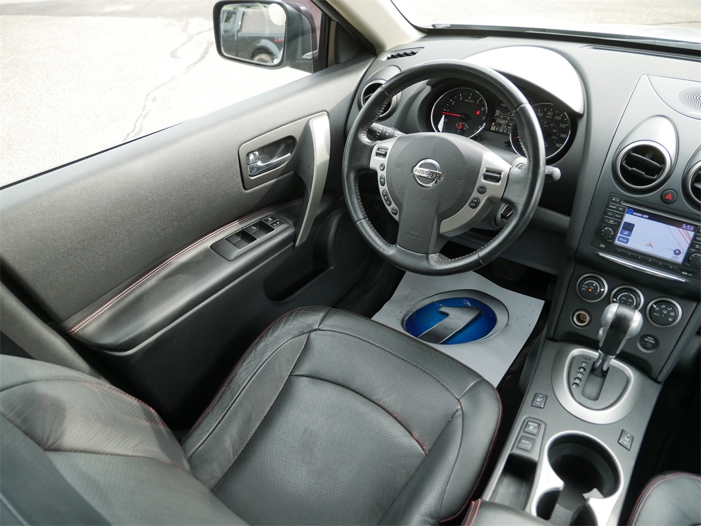 2013 Nissan Rogue SL photo 11