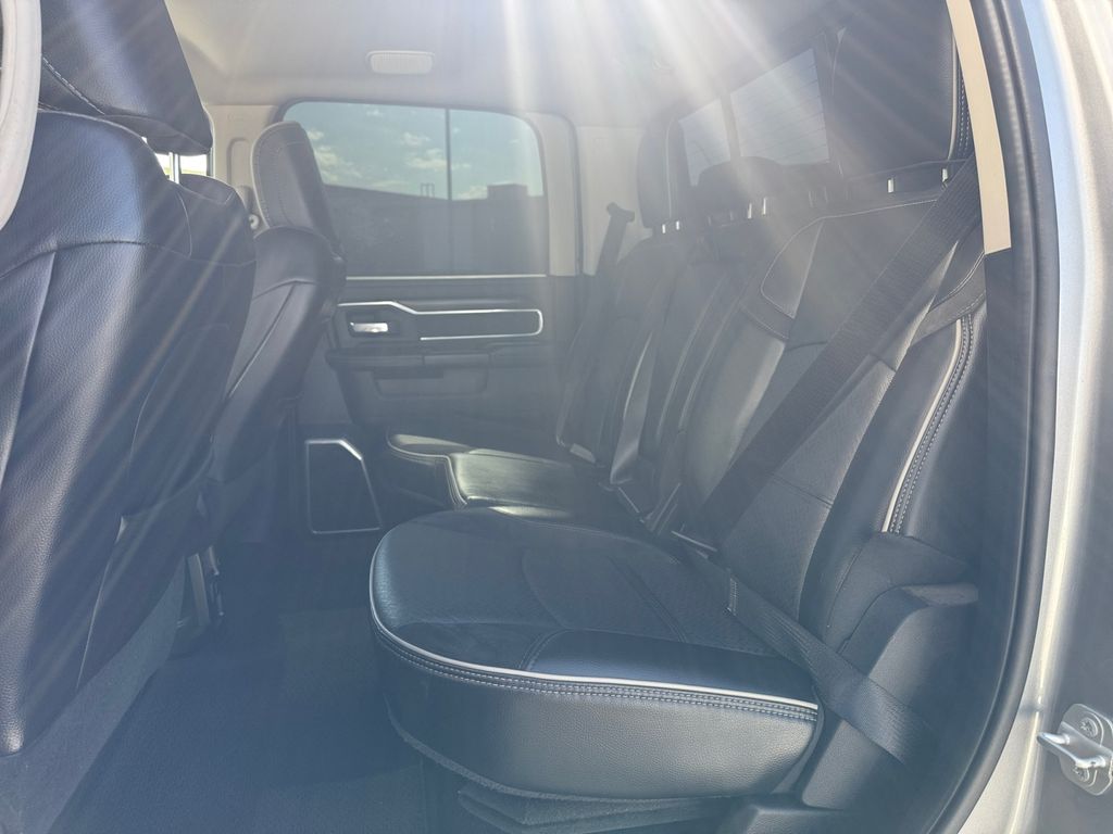 2024 Ram 2500 Laramie photo 18
