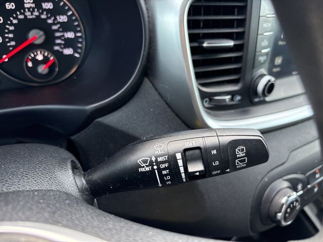 2020 Kia Sorento LX photo 17