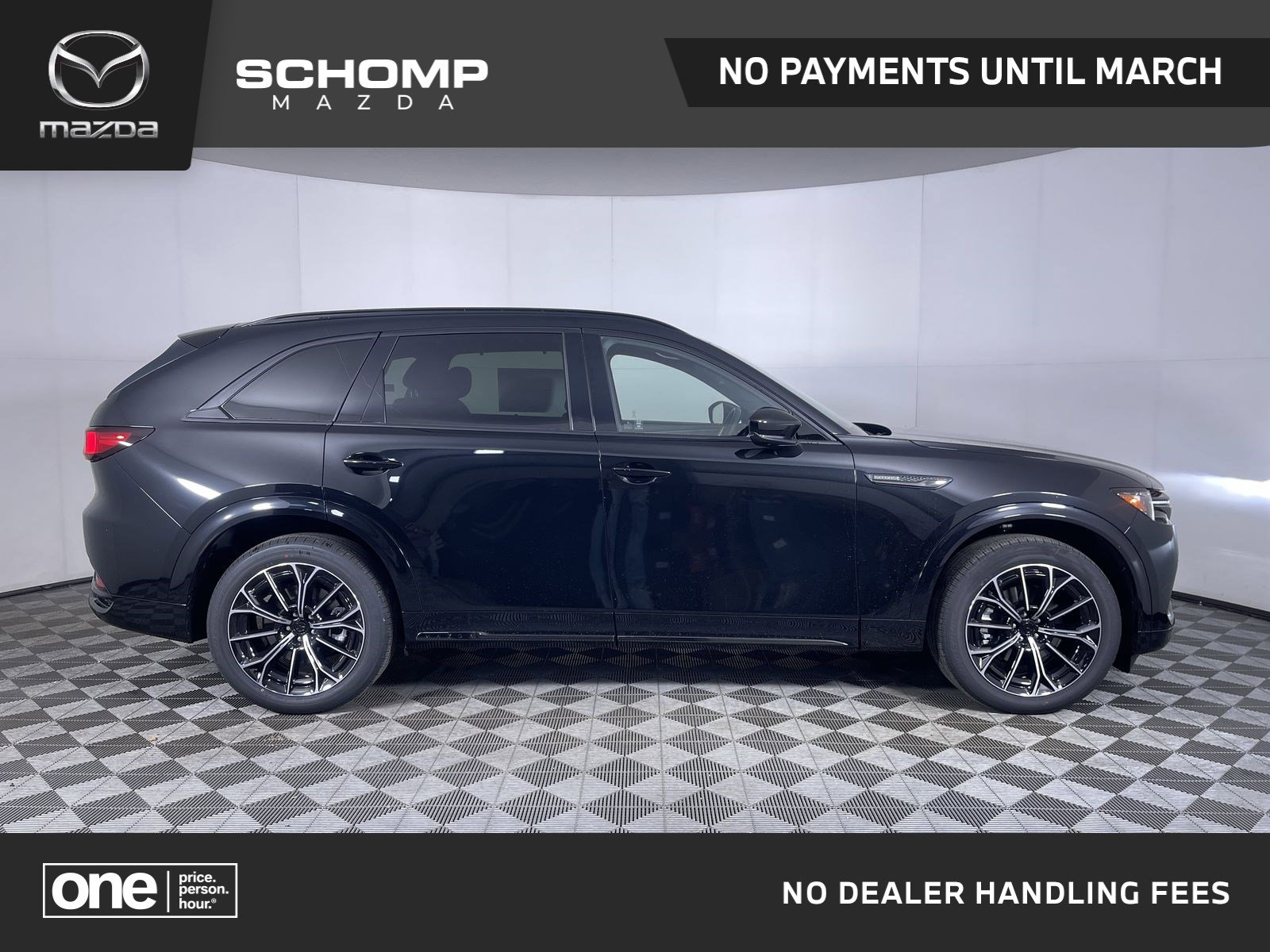 2026 Mazda CX-70 Premium Package's photo