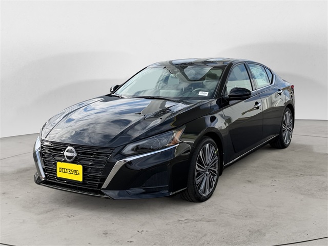 2025 Nissan Altima S's photo