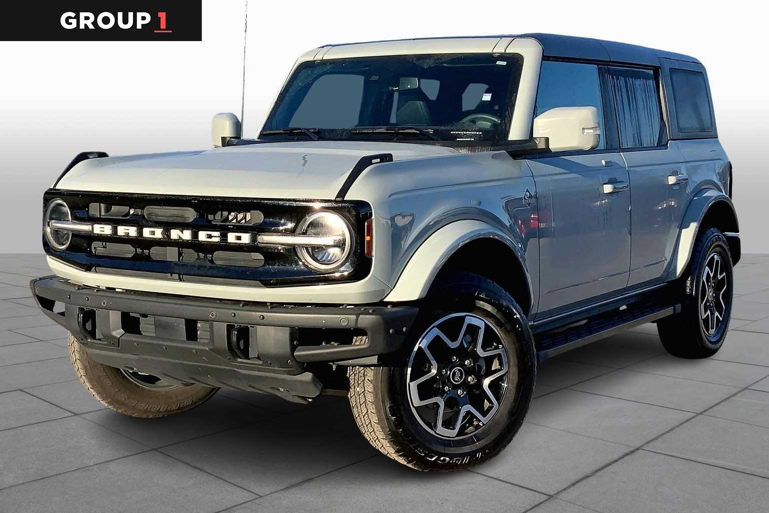 2023 Ford Bronco 4-Door Outer Banks's photo