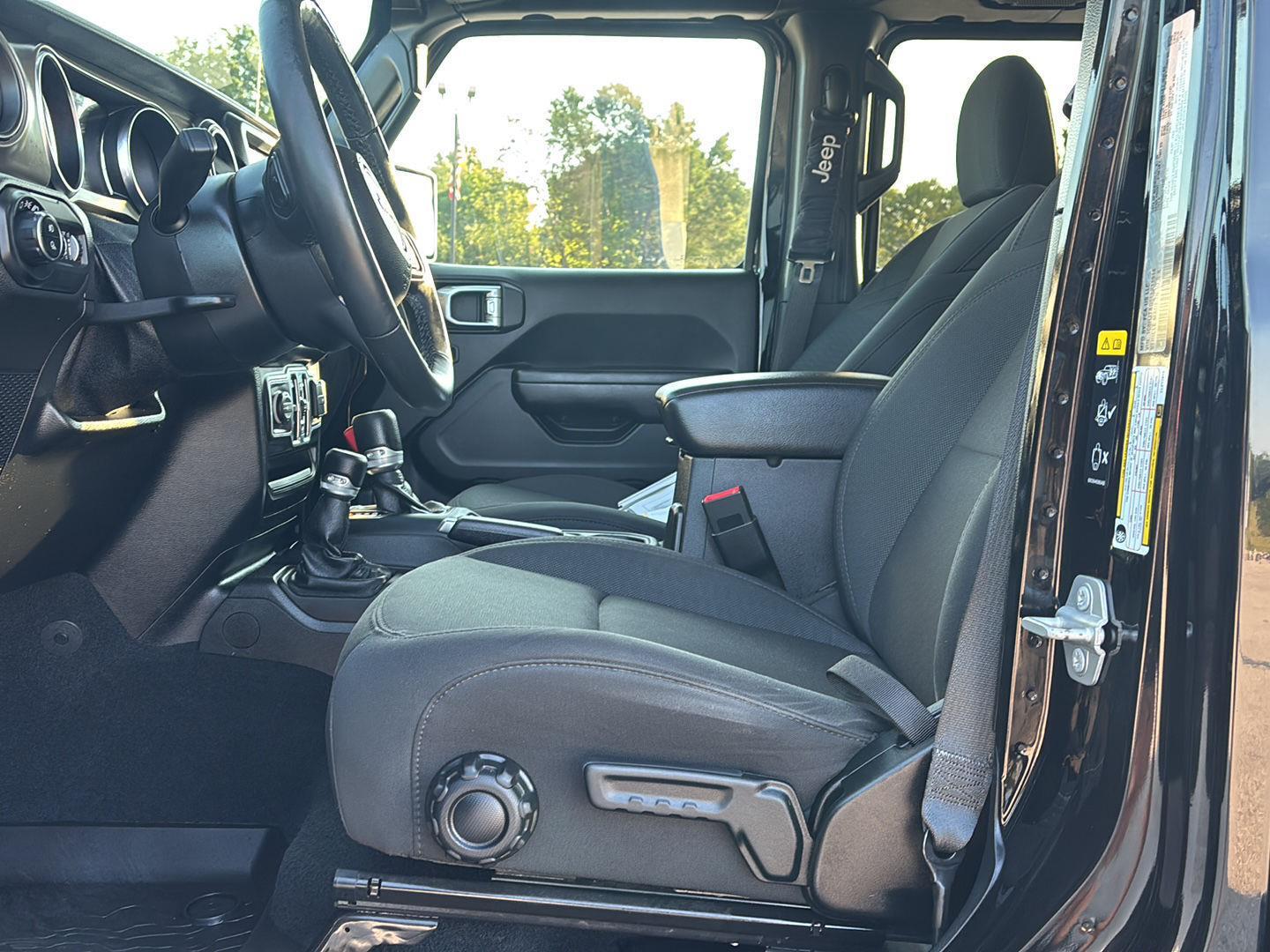 2020 Jeep Gladiator Sport S photo 8