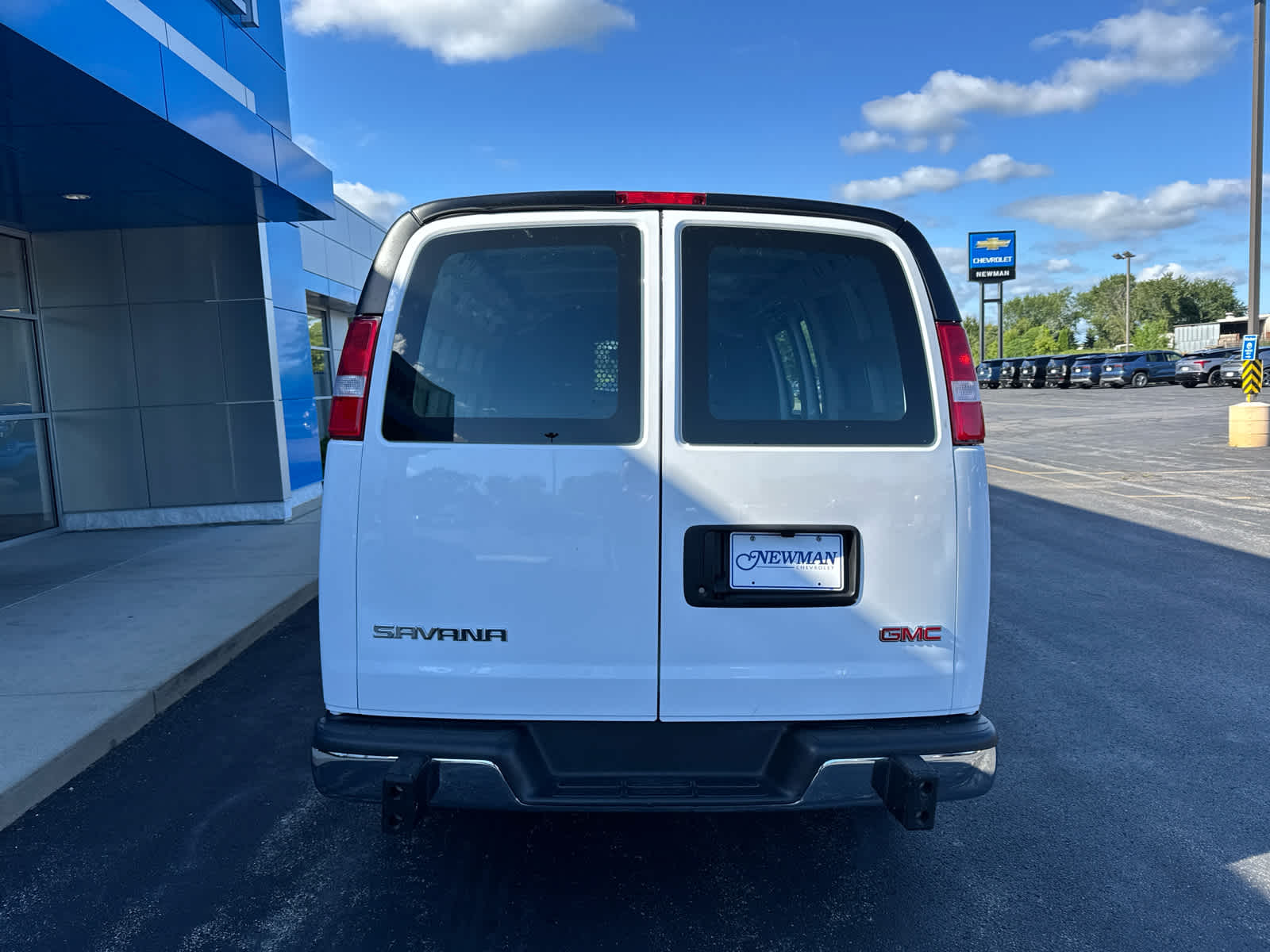 2024 Gmc Savana Cargo 2500 photo 8
