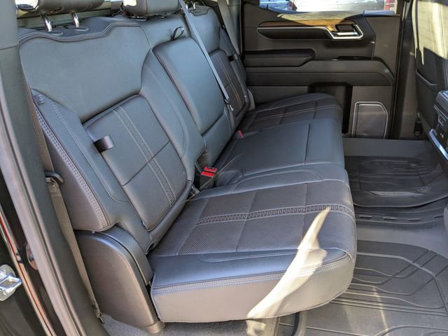 2023 Chevrolet Silverado 1500 High Country photo 31